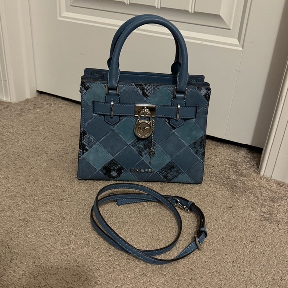 Cute Michael Kors blue patchwork medium tote handbag crossbody purse new - Picture 3 of 11